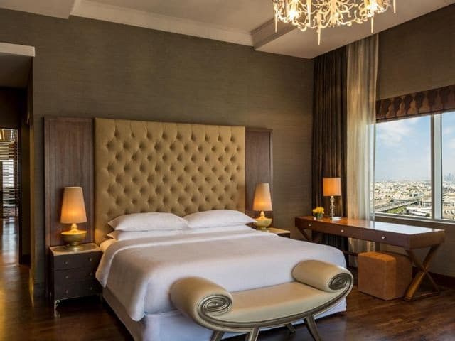 فنادق البرشاء دبي ٥ نجوم