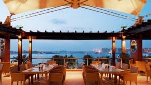 مطاعم في دبي على البحر