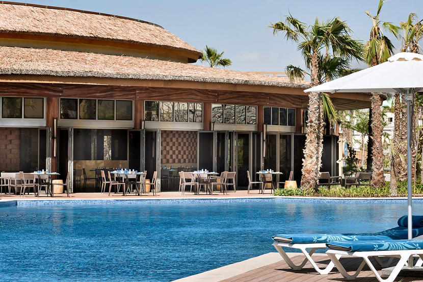 يوفر لابينا فلل فندقية في دبي مع مسبح خاص