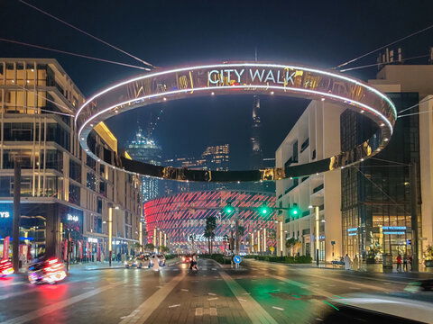 are dogs allowed in dubai city walk