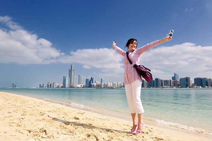 شواطئ للنساء فقط في دبي