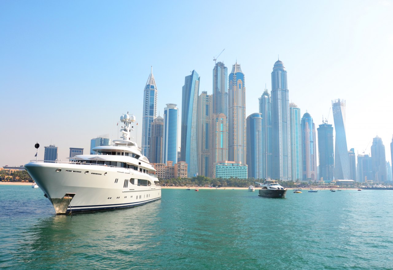 yacht rental in Dubai