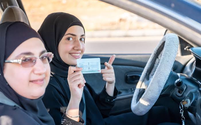استبدال رخصة القيادة في دبي