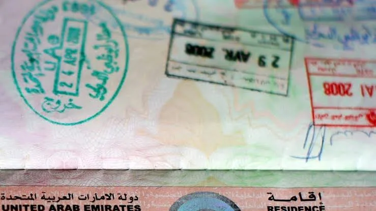 استخراج تأشيرة زيارة لأحد أفراد العائلة في دبي