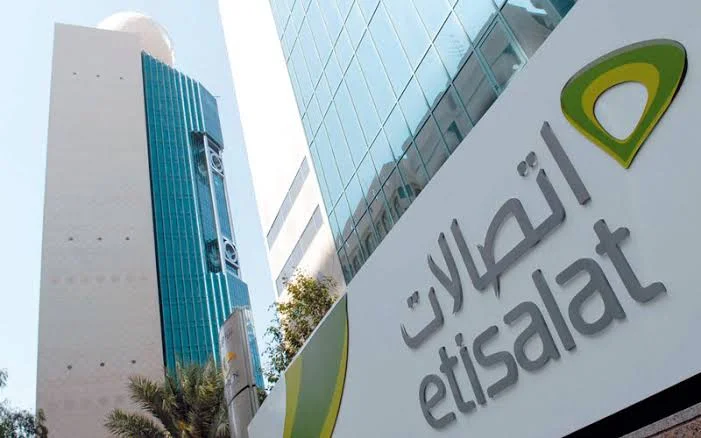 كيف احول رصيد اتصالات الامارات