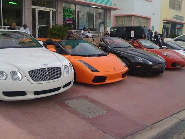 مكاتب تأجير سيارات دبي أبو هيل
