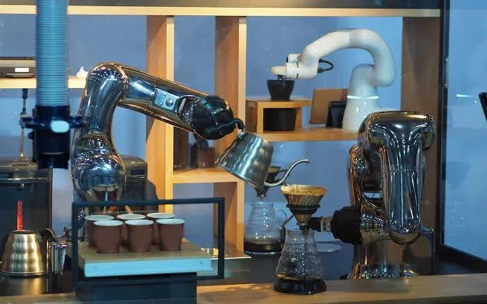 أغرب مطاعم في دبي