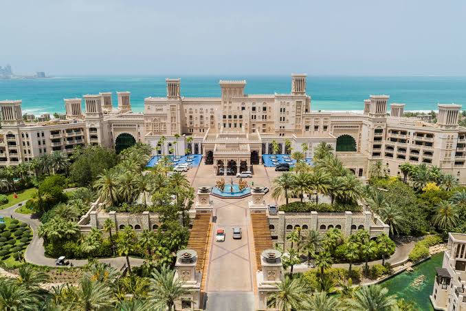 فنادق في دبي على البحر