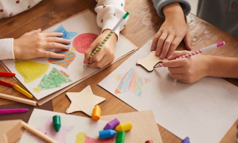 أماكن تعليم الأطفال الرسم في دبي