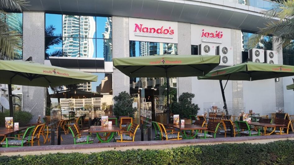مطعم Nando's Marina Walk