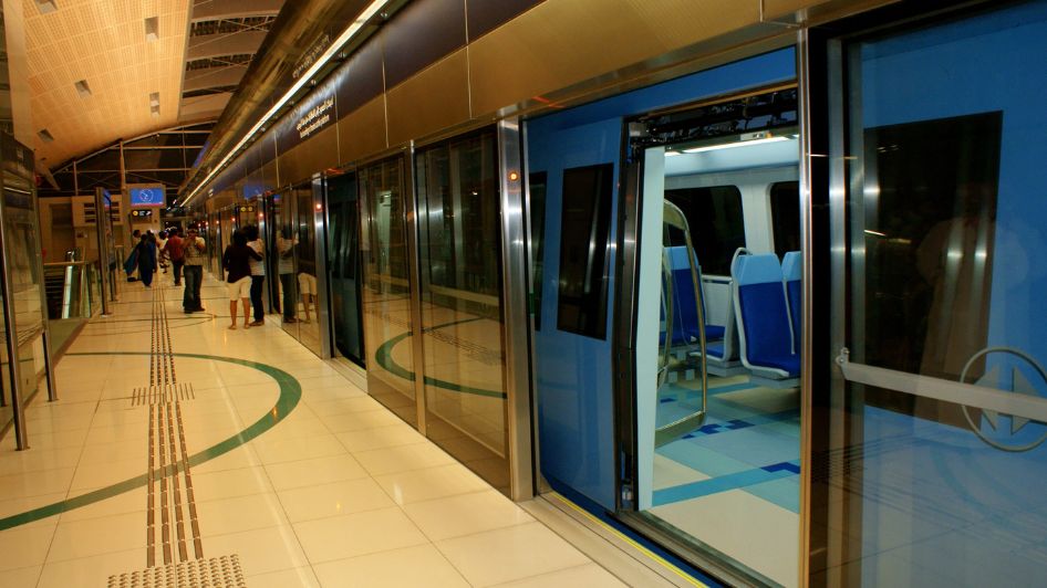 محطات مترو دبي الانتقالية