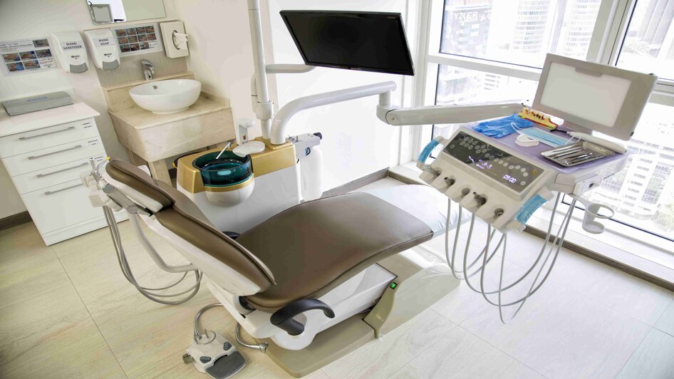 عيادة Precision Dental Clinic - Dubai